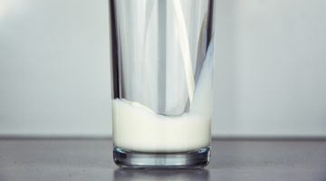 당신이 우유를 마셔도 되는 7가지 이유