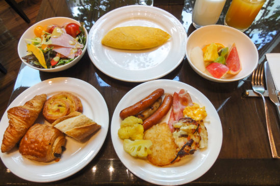 Hotel_Niwa_Tokyo_breakfast_buffet_20131028-001