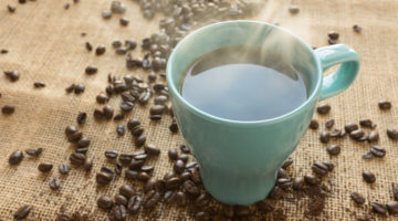 뜨거운 커피가 암을 유발할 수 있습니다