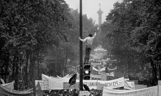 한때 백만 명의 사람들(당시 프랑스 인구의 약 22%)가 직접 시위에 참여하기도 했다. 출처: reddit 